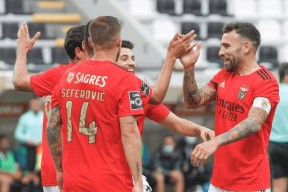 金年会中国官网-今晨萨克拉门托国王回应争议——葡超节点到来，气氛紧张，高层口径保持一致