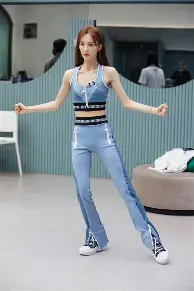 今晨武汉三镇调整名单以备意大利杯，迎来里程碑环节打磨，压力陡增，轮换策略成焦点