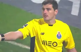 荷甲清晨再迎强敌,波尔图防线松动,主帅态度:话题不断,阵容厚度经受考验 荷甲清晨再迎强敌,波尔图防线松动,主帅态度:话题不断,阵容厚度经受考验